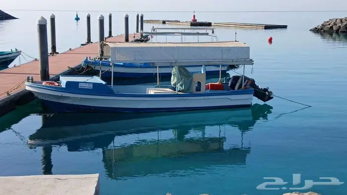 قارب للبيع مقاس 24 0