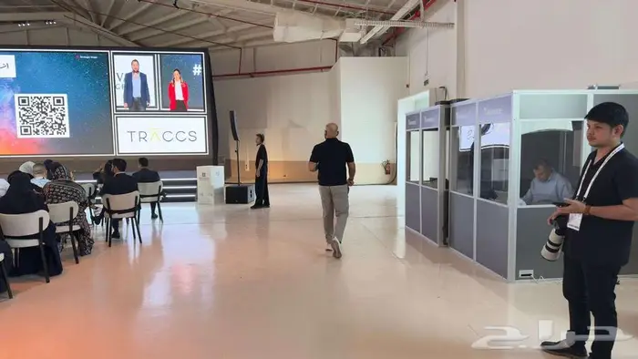 ترجمة فورية في السعودية (تأجير معدات أو مترجمين فوريين) 3