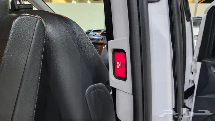 مرسيدس فيانو 2013 26