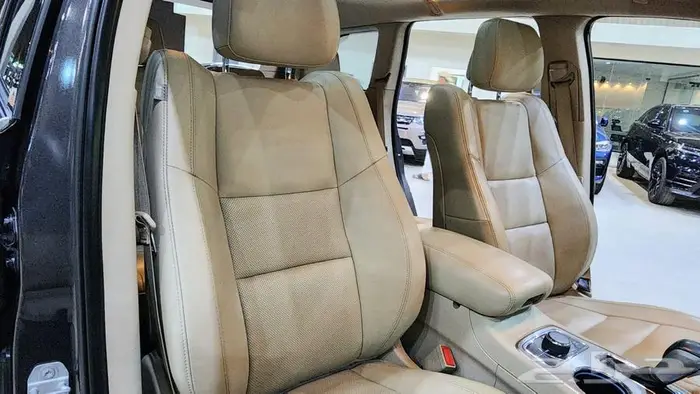 جراند شيروكي ليمتد 2019 22