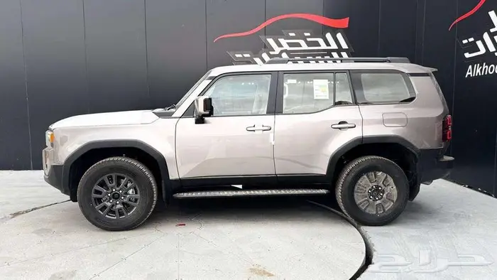 تويوتا برادو TXL3 موديل 2025 فل كامل لدى الخضر للسيارات 1