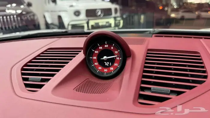 2025بورش كاريرا 911 PORSCHE Carrera 911 12