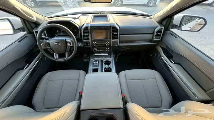 فورد اكسبديشن XLT موديل 2019- معرض خلف للسيارات 9