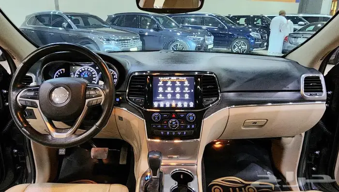 جراند شيروكي ليمتد 2019 13