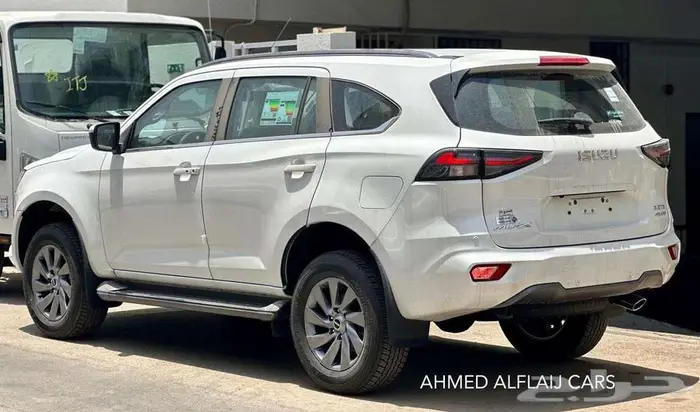 ايسوزو ام يو اكس2024 فل كامل( دبل ) بالنقد والتقسيط 5