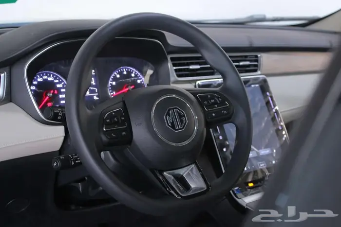 ام جي RX5 ستاندر موديل 2024 10