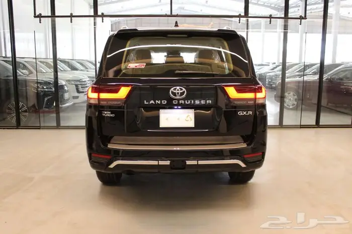 تويوتا لاندكروزر GXR L3 2025 5