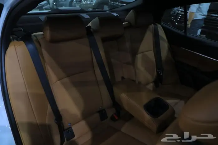 تويوتا كامري جراندي فل كامل بانوراما جلد بنزين موديل 2025 9