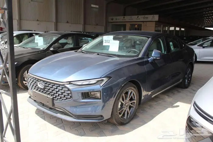 فورد تورس ترند 2025 1