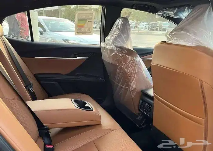 تويوتا كامري جراندي بنزين 2025 14