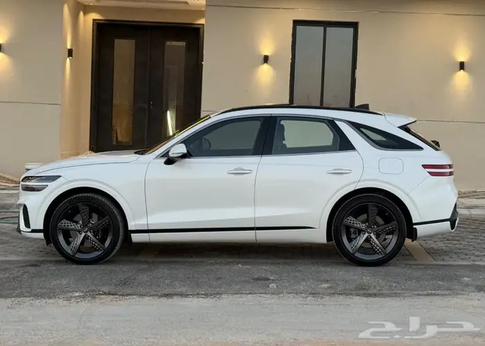 GV70 ( سبورت رويال ) أعلى فئة V6 16