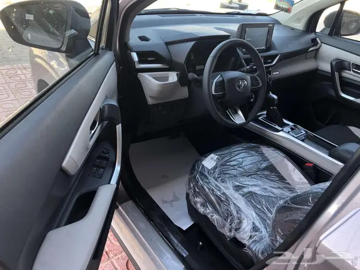 الاقل سعرا تويوتا فيلوز GLX موديل 2025 20