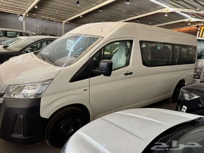 تويوتا هايس 13 راكب ديزل قير عادي 2026 1