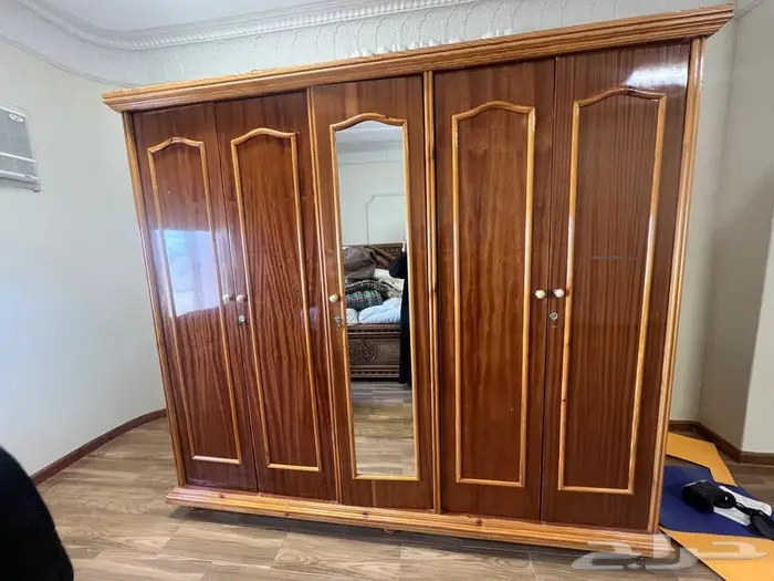 دواليب خشب قديم ماقنو نادر جدا للبيع 1