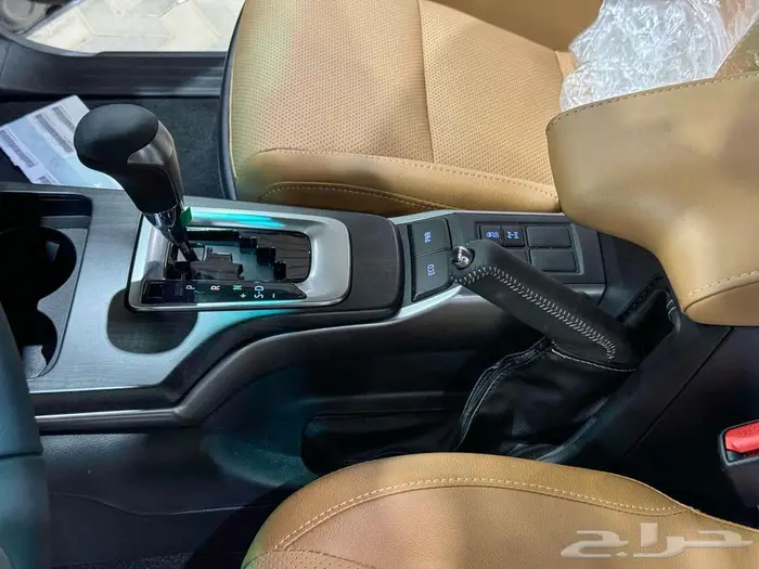 فورتشنر 6 سلندر 2025 بنزين (عليها ملاحظة خفيفة) بطاقة جمركية 29