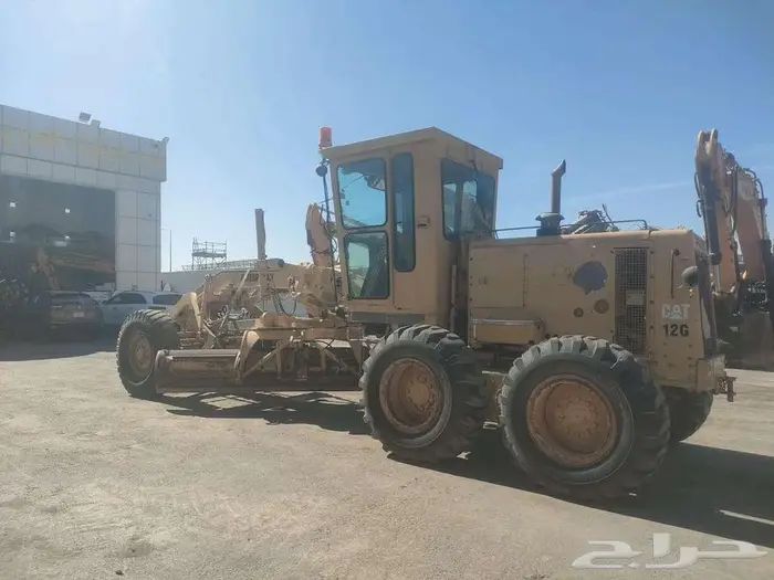 معدات جليدر كتربيللر 12G سنه الصنع 1987 للبيع بحاله ممتازه 6