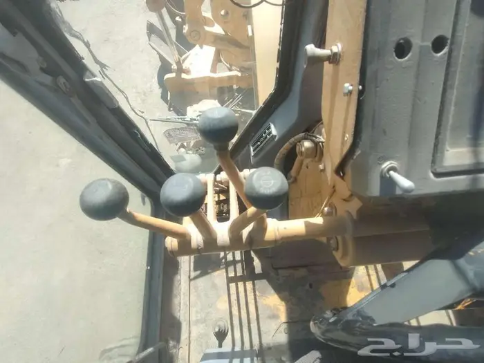 معدات جليدر كتربيللر 12G سنه الصنع 1987 للبيع بحاله ممتازه 25