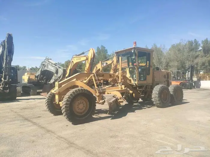 معدات جليدر كتربيللر 12G سنه الصنع 1987 للبيع بحاله ممتازه 9