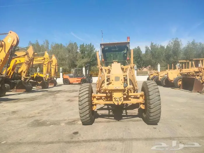 معدات جليدر كتربيللر 12G سنه الصنع 1987 للبيع بحاله ممتازه 4