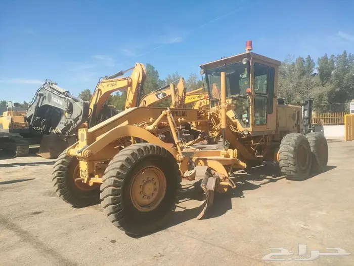 معدات جليدر كتربيللر 12G سنه الصنع 1987 للبيع بحاله ممتازه 2