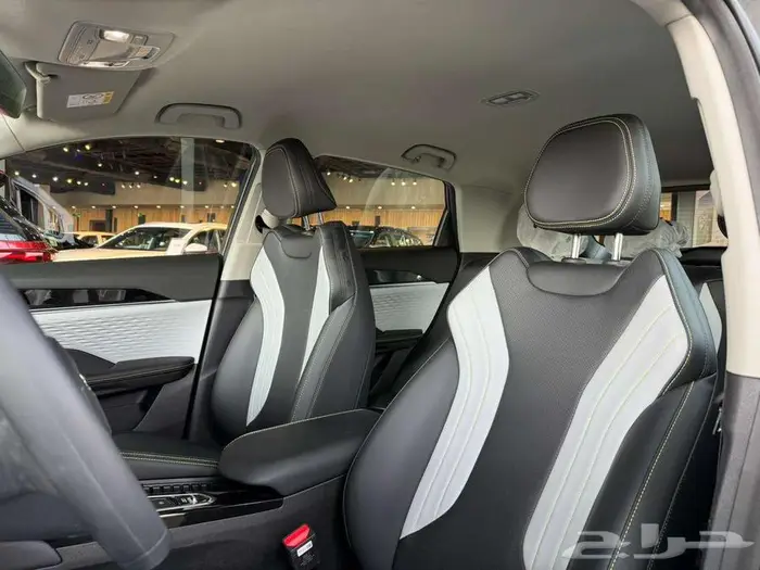 جيلي كولراي 2026 بسعر ممعيز من شركة سفنز للسيارات 3