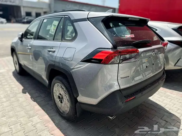 تويوتا راف فور xle 2025 3