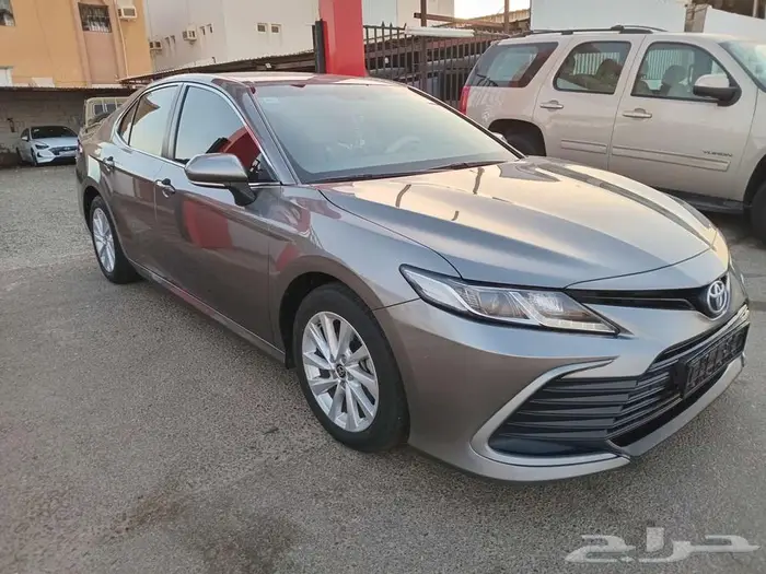 كامري 2023 مخزن تيتانيوم ستاندر مطور عداد 13 الف وكالة 2