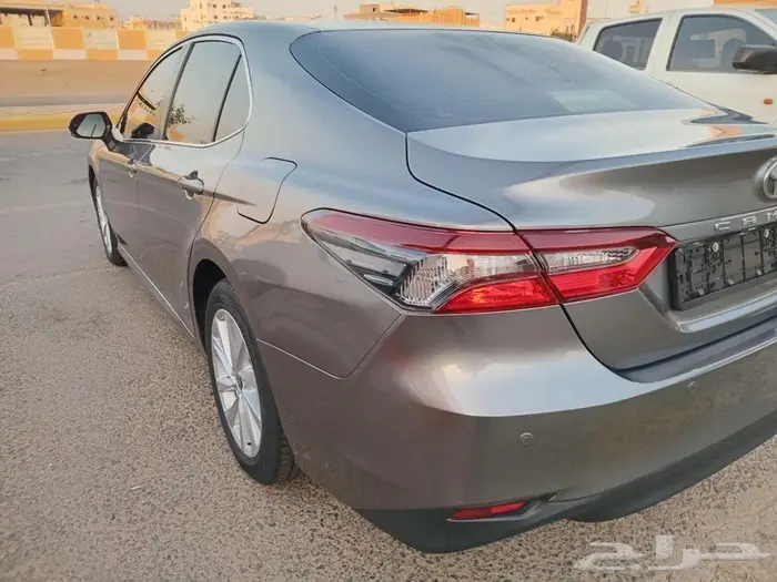 كامري 2023 مخزن تيتانيوم ستاندر مطور عداد 13 الف وكالة 6