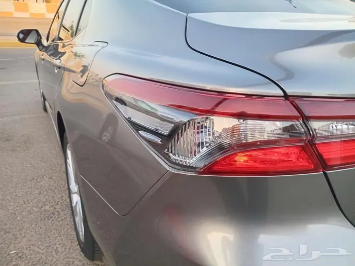 كامري 2023 مخزن تيتانيوم ستاندر مطور عداد 13 الف وكالة 10