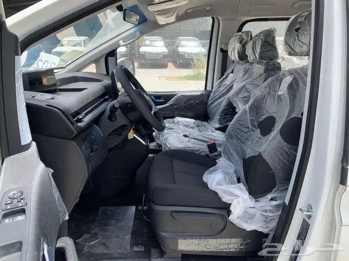 هيونداي ستاريا 9 ركاب ديزل موديل 2025 16