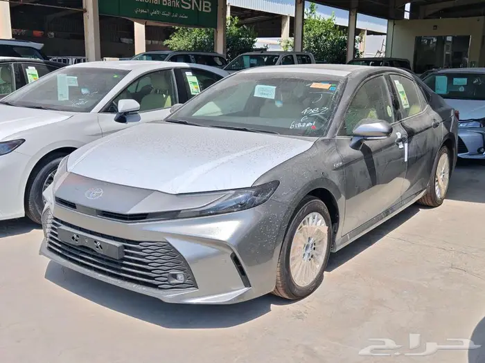 كامري E Plus هايبرد 2025 عرض خاص 116000 شامل الضريبة 2