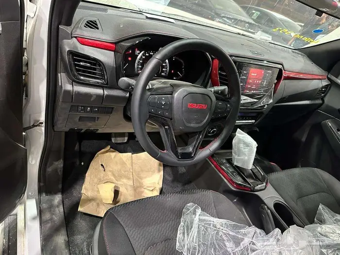 ايسوزو جي تي 2025 6