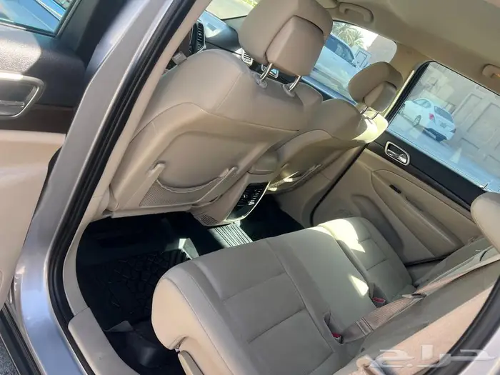 جيب جراند شيروكي 2015 لاريدو دبل 4