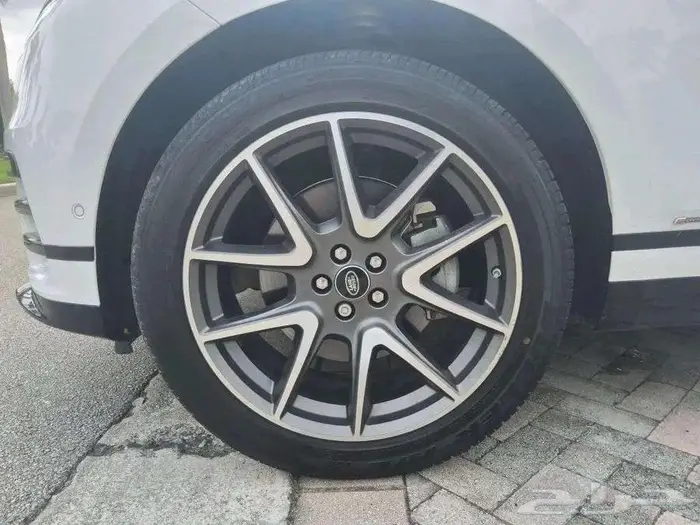 2021 Land Rover Range Rover Velar R-Dynamic S P250 Sport 28