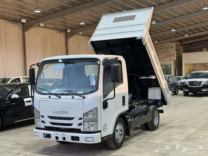 ايسوزو قلاب 3 طن 2025 كاش وتقسيط 0