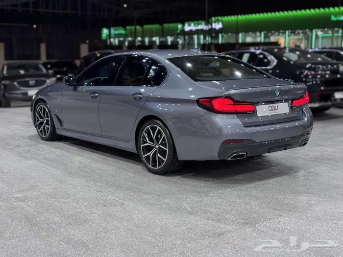 بي ام دبليو 530i موديل 2021 3