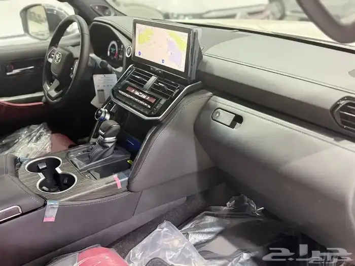 في اكس ار 2025 بريمي فل كامل توين تيربو اللون اسود 6