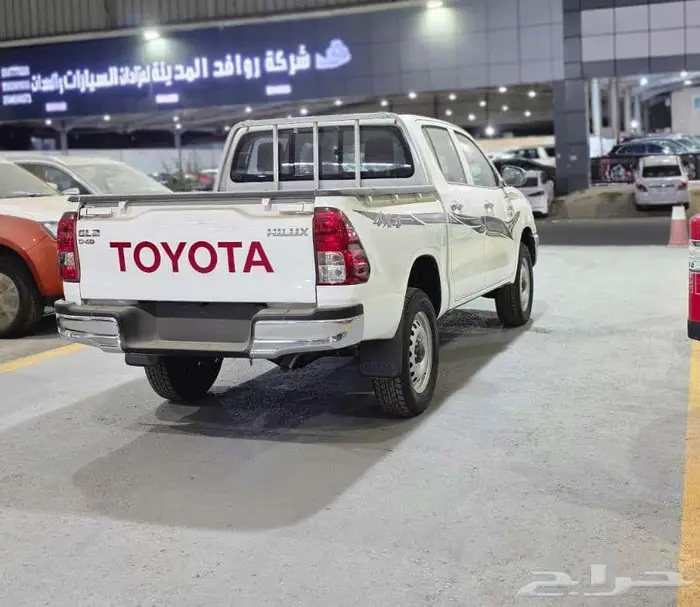 تويوتا هايلوكس GL2 2025 - للكاش والتقسيط 2