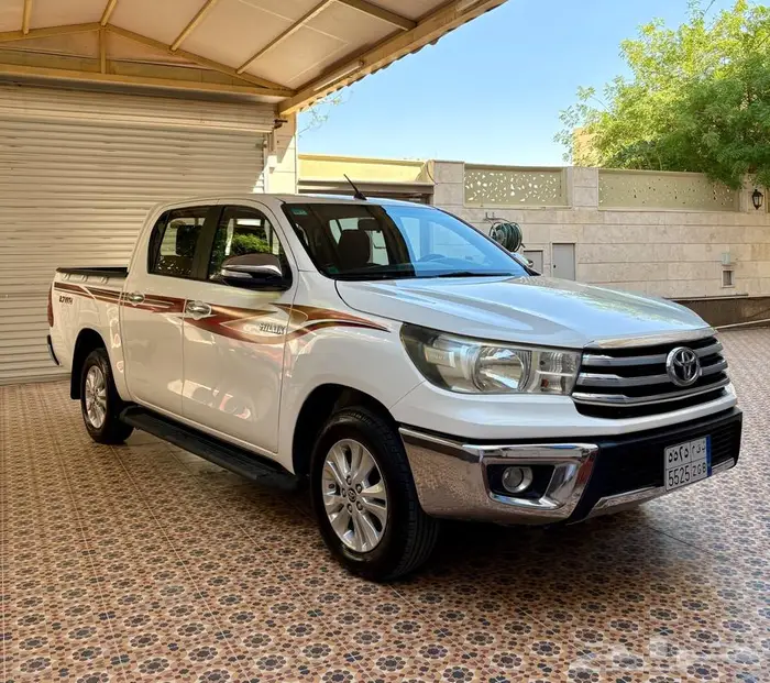 للبيع هايلكس ماشي قليل اتوماتيك 2017 4