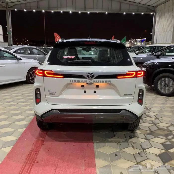 تويوتا اوربان كروز موديل 2026 18