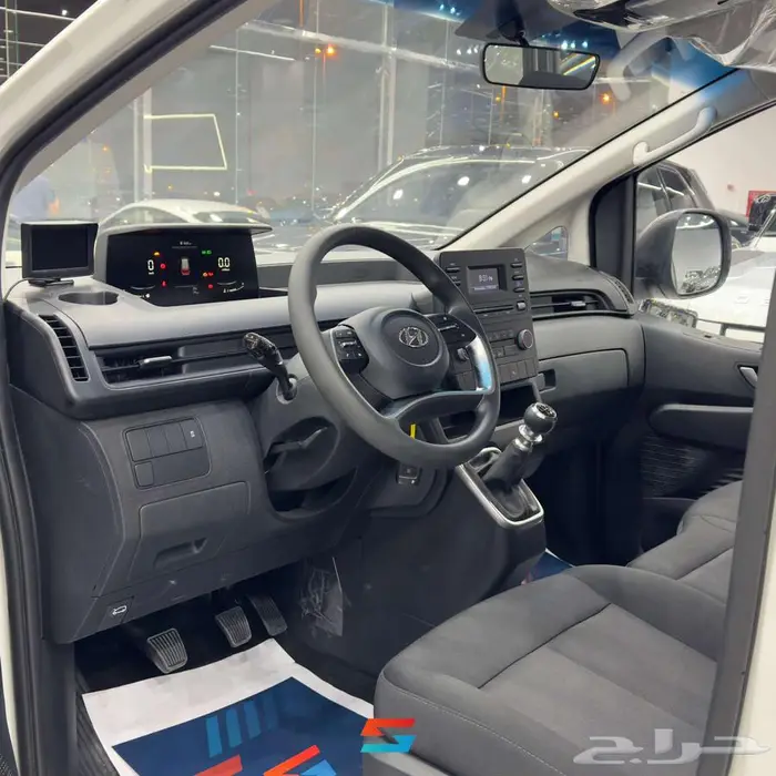 هيونداي ستاريا فان 6 مقاعد بضاعة موديل 2023 6