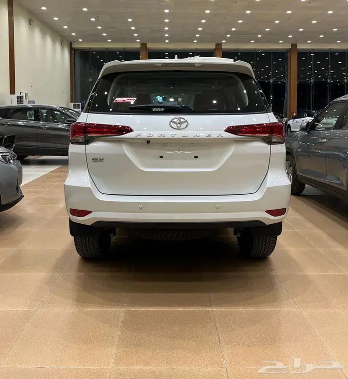 تويوتا فورتشنر GX2 بنزين V4 بدون دبل 3