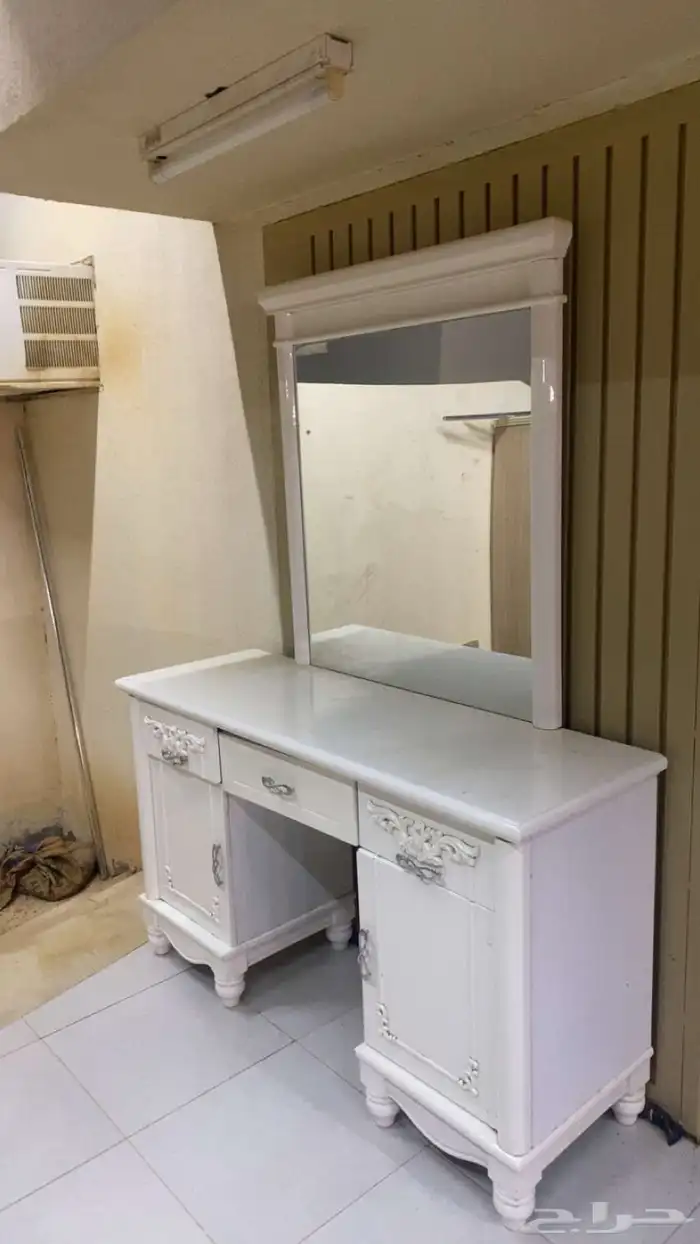 للبيع دولاب درج 1