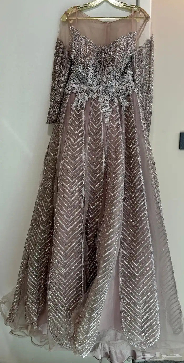 فستان زفاف وفستانين مناسبات فخمه 3