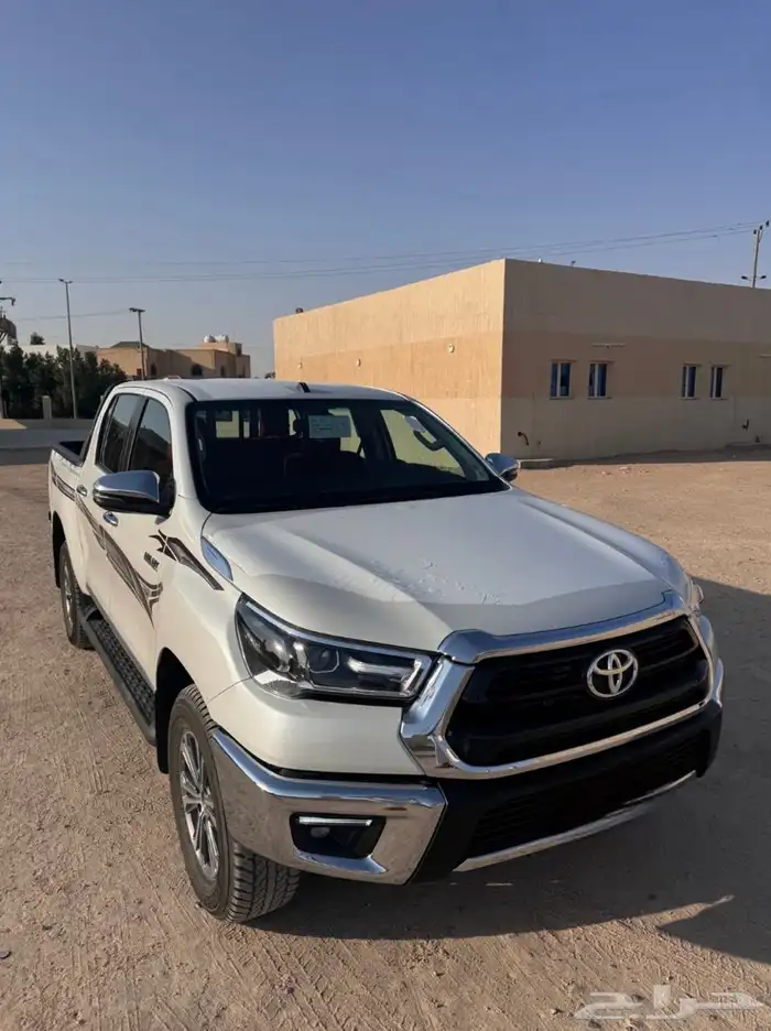 هايلوكس دبل بنزين فل كامل بصمه 2025 سعودي 0