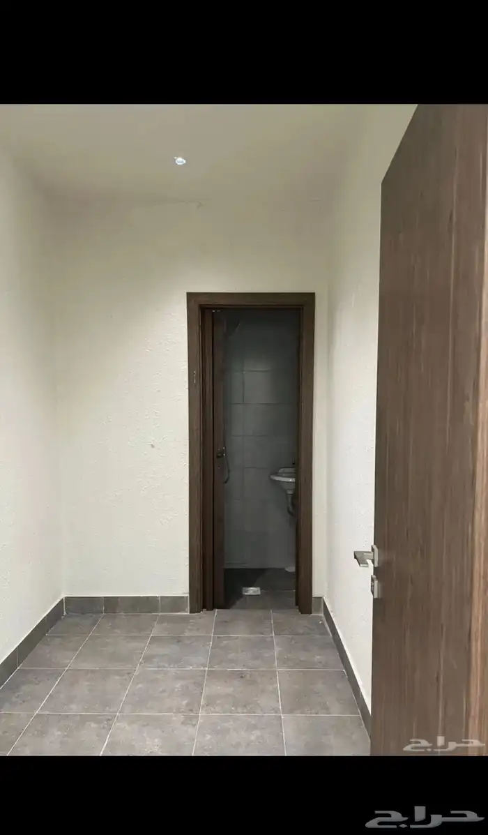 غرفه للايجار 2