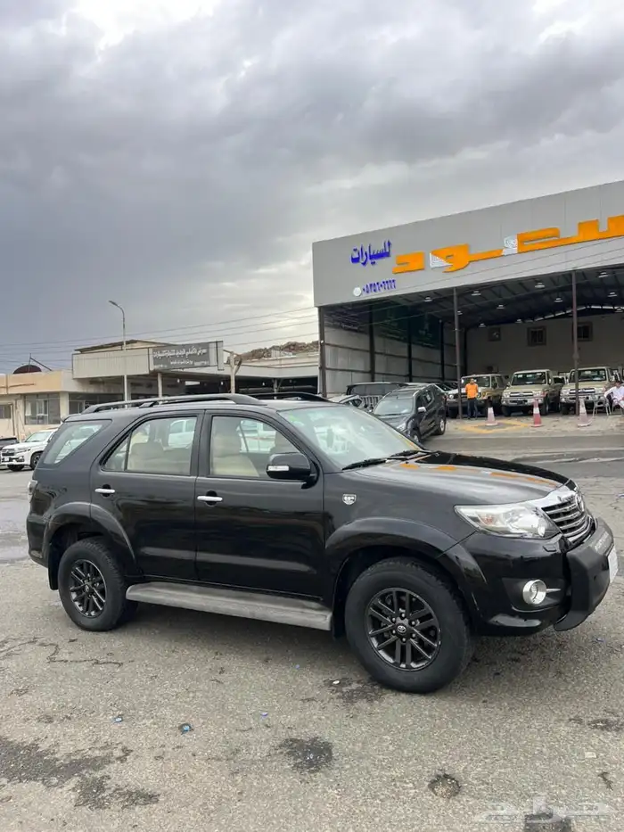 تويوتا فورتشنر 2015 فل كامل 6 سلندر قير عادي 2