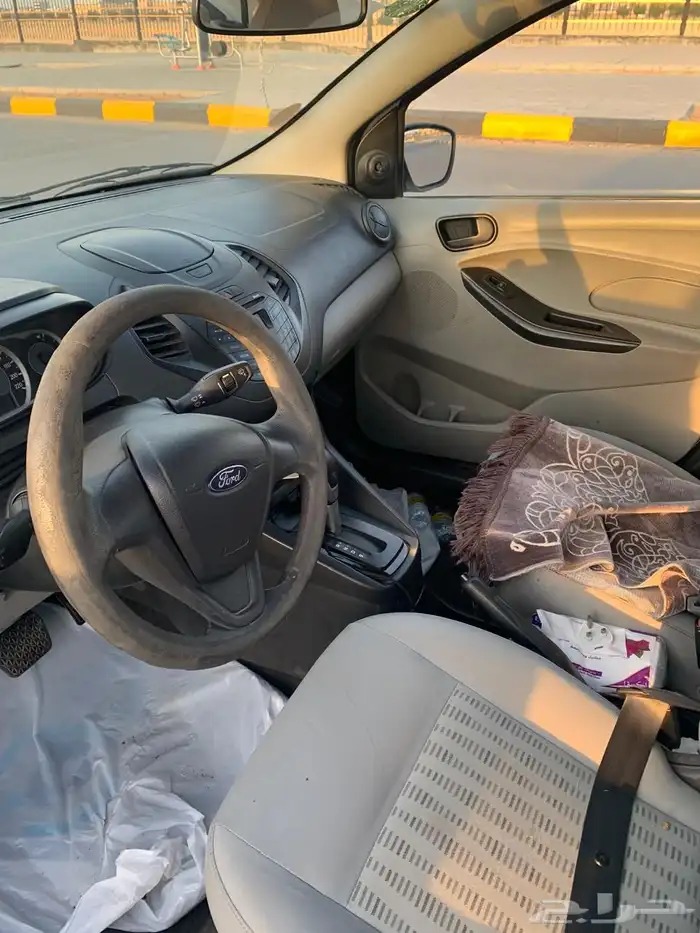 للبيع فيجو 2016 4