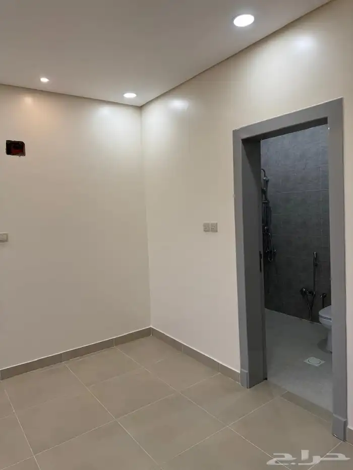 ثلاث شقق ابها درة المطار 2