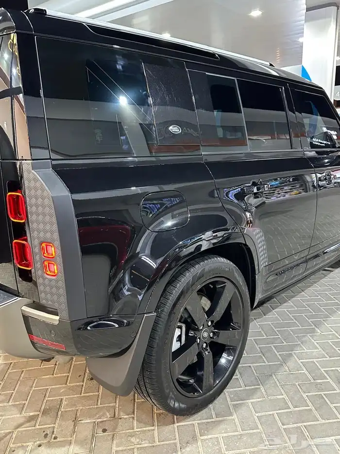 ديفندر X DYNAMIC 2024 8